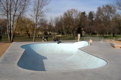 BOURGOIN-JALLIEU skatepark